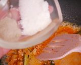 Foto langkah ke 5 dari resep Semur Terong Pedas Ayam Cincang.