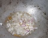 A picture of step 1 of Louki gravy.