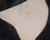 A picture of step 4 of Triangle chilli parantha.