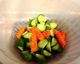小黃瓜炒蝦仁的食譜步驟1照片