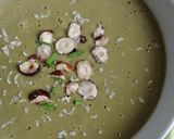 Une image de l'étape 3 de Velouté courgette🥒parmesan🧀🌰noisettes 🥣.