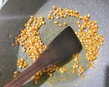 Foto langkah ke 2 dari resep Caramel Popcorn.