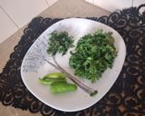 A picture of step 6 of Green Singaporiean Rice.