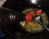 Foto langkah ke 2 dari resep Telur ceplok masak kecap.