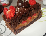Foto del paso 4 de la receta: Tarta de chocolate y fresas sin huevos