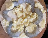 Hình bước làm 2 của món Bánh pizza tôm phomai