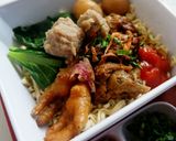 Foto langkah ke 5 dari resep Semur Ayam Ceker dan Telur Puyuh.