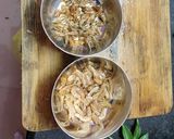 A picture of step 1 of Dry prawn fry.