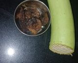 A picture of step 1 of Fig Bottle Gaurd Rabdi.