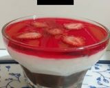 صورة لخطوة 3 من وصفة أحلى أرز بلبن بمهلبية الشوكولاتة وجيلي الفراولة