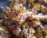 A picture of step 3 of Chicken and potatoes mixed.