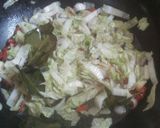 Foto langkah ke 3 dari resep Tumis sawi putih.
