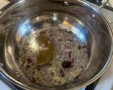 A picture of step 2 of Kolhapuri Chicken.