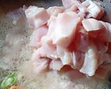 Foto langkah ke 3 dari resep Capcay ayam kuah (simpel dan enak).