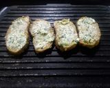A picture of step 6 of Garlic bread with soup.