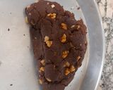 Foto del paso 4 de la receta: Galletitas de chocolate y nuez Sin azúcar, sin endulcorante y sin manteca