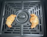 รูปขั้นตอนการทำที่ 4 ของ Mini Butter Croissants 🥐 homemade มินิครัวซอง by air fryer