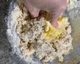 Foto del paso 5 de la receta: Roscón de reyes SIN masa madre, fácil y riquísimo ¡Como el tradicional!