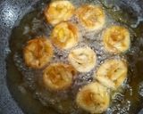 Foto langkah ke 4 dari resep Banana Cromboloni Bites Mommylicious.