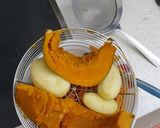 Foto del passaggio 1 della ricetta Vellutata di zucca