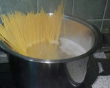 Foto del paso 1 de la receta: Spaghetti con salsa de calabacín y langostinos (sin gluten)