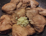 Foto del paso 4 de la receta: Pollo en salsa de soya🌹