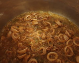 Foto del paso 5 de la receta: Fideos con calamares y langostinos