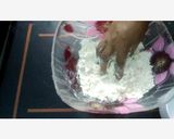 A picture of step 1 of Mava gujiya.
