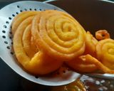 A picture of step 4 of Ras Bahri Mango Jalebi.