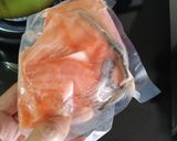 Foto langkah ke 1 dari resep Salmon Miso Soup 5 bahan saja.