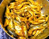 A picture of step 2 of Small fish fry.