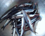 Foto del paso 3 de la receta: Boquerones en escabeche Urrutia de pepinos, alcaparras y aceto