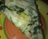 Foto del paso 5 de la receta: Pizza con salsa blanca y espinaca👌😋