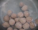 Foto langkah ke 1 dari resep Sop baso gurih.