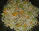Foto langkah ke 4 dari resep Tumis Labu Tauge Pete.