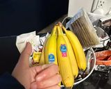 A picture of step 3 of Peanut butter banana smoothie but start from the peanut.