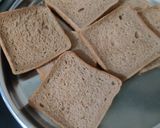 A picture of step 3 of Veg toast.