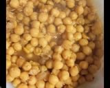 A picture of step 1 of Khathiawari Choley chat.