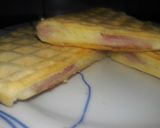 Foto del paso 3 de la receta: Waffles rellenos de jamón y queso