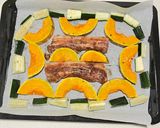 Roast Pork, Pumpkin and Zucchini with BBQ Honey Sauce 烤蜜汁三層肉佐南瓜與櫛瓜的食譜步驟4照片