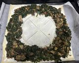 Foto del paso 3 de la receta: 557. Hojaldre de espinacas y setas (principal verduras)