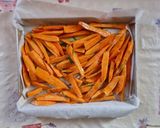 Foto del passaggio 3 della ricetta Patate dolci al forno