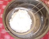 Foto langkah ke 2 dari resep Bolu Karamel/Sarang Semut 2 Telur.
