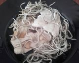 Foto del paso 3 de la receta Merluza con gulas al ajillo