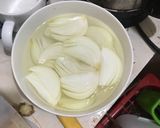Hình bước làm 2 của món Sườn sụn sốt chua ngọt
