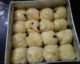 Foto langkah ke 4 dari resep Roti Kismis Manis.