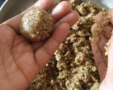 A picture of step 4 of Peanuts Til ladoo.