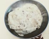 A picture of step 1 of Mathri salted crackers.