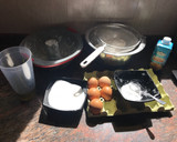 Foto del paso 1 de la receta: Bizcocho de leche evaporada caliente (hoy utilizado como base de La Mona)