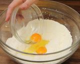 Cseresznyés piskóta süti recept fázis 4 fotója